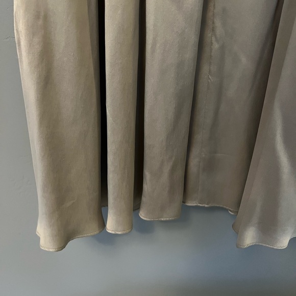 🆕 NWT Banana Republic Women's Gray Shirred Silk Dress - Picture 6 of 8